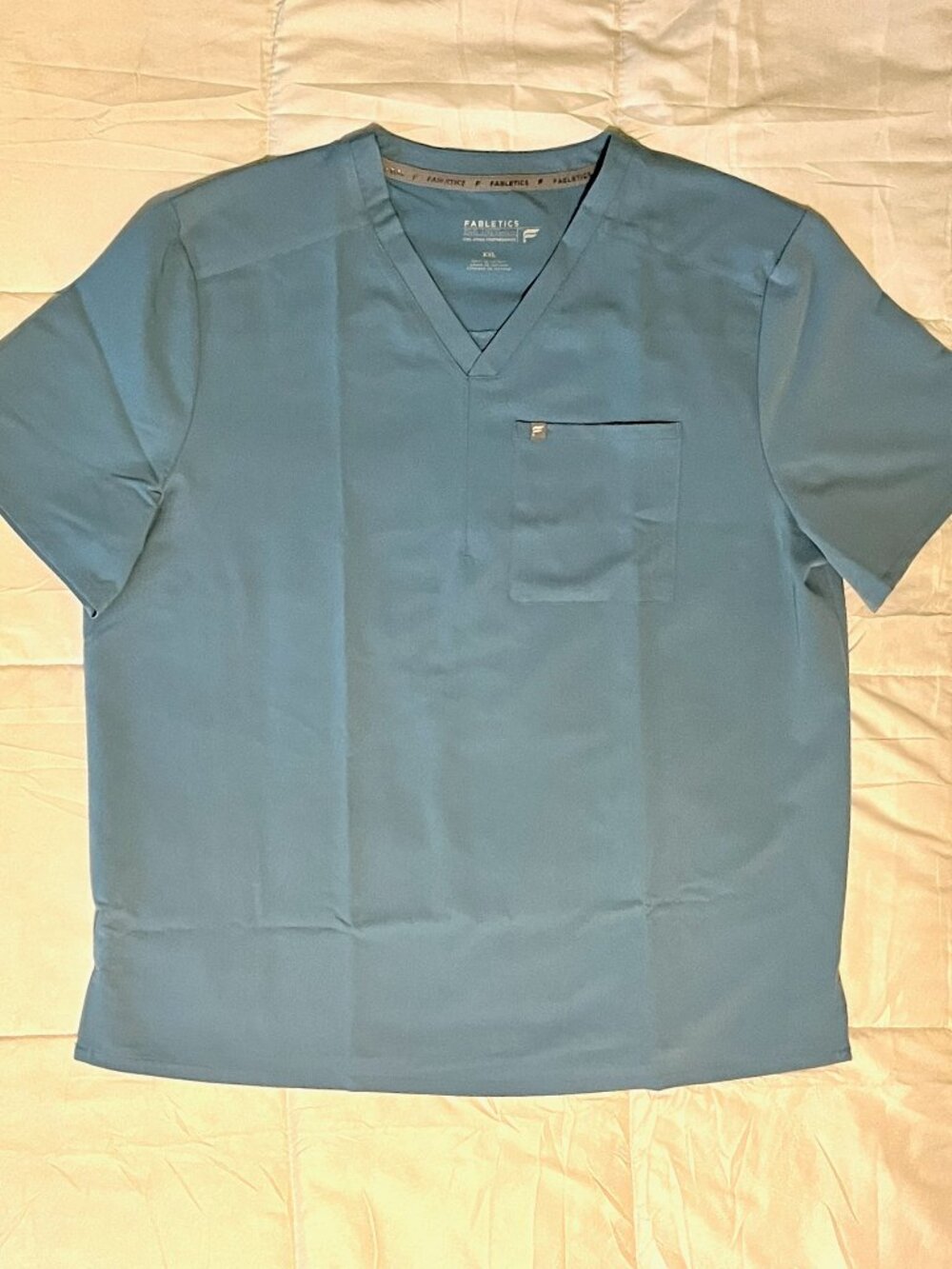 Fabletics Helix Scrub Top * Mens XXL * Wave (Blue) * 1-Pocket * Brand New